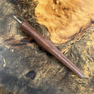 Chechen Wood Dip Pen Nib Holder