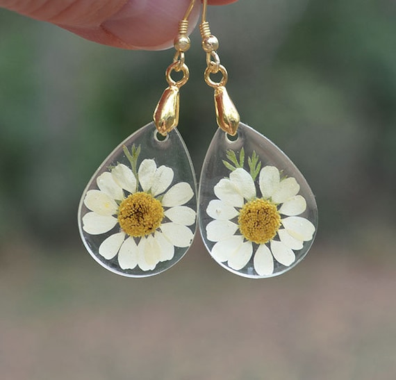 resin flowers jewelry friendship gift girl pressed flower dried plants,daisy drop earrings Real daisy earrings botanical earrings