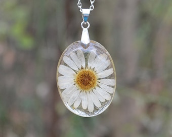 Real Daisy Pendant Necklace, Botanical Nature Jewelry