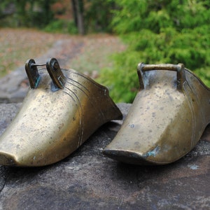 Antique Brass Spanish Conquistador Stirrups Shoes Horse Lover Equestrian Wall Decor image 3