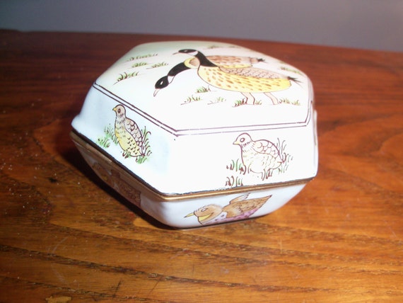 Vintage Handpainted Duck Metal Trinket Box - image 4