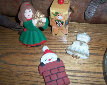 Collection of 4 Vintage Christmas Holiday Ornaments Decorations Tree
