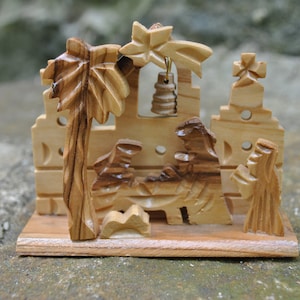 Hand Carved Israel Bethlehem Manger Religious Christ Figurine Tabletop