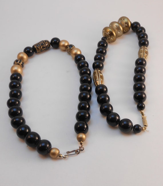 Vintage Gold and Black Plastic Beaded Fashion Nec… - image 2