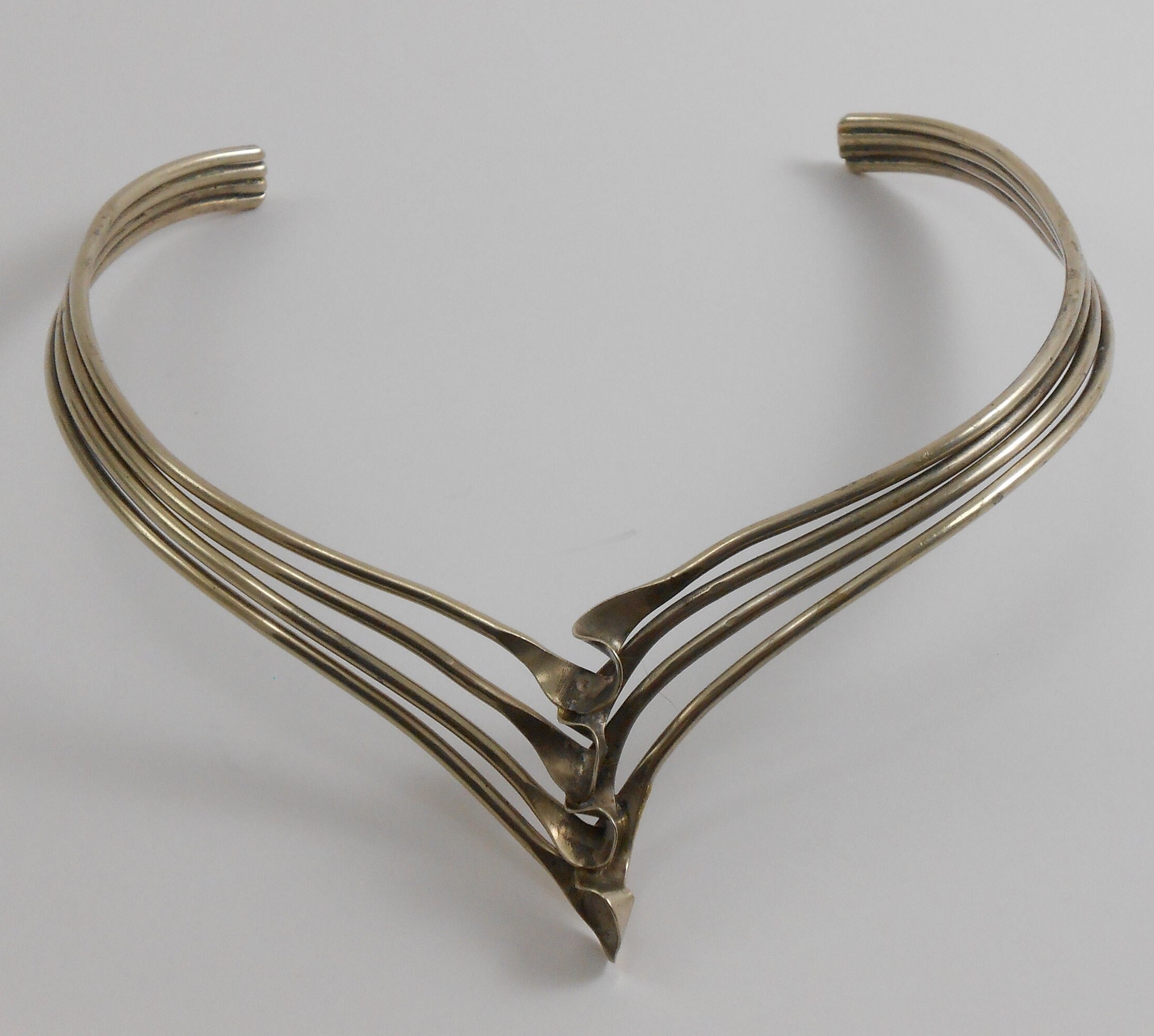 Sterling silver Chevron style tribal necklace, Mexican Brutalist Silver Design Necklace