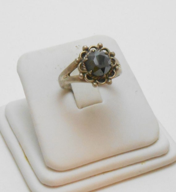 Statement ring round solitaire black hematite sto… - image 1