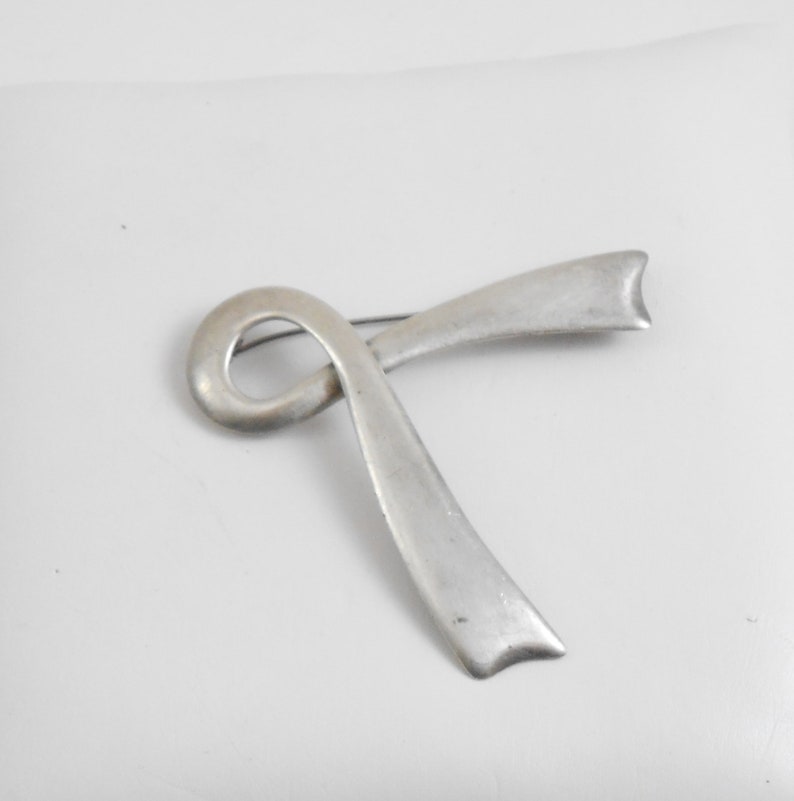 Vintage silver Taxco Mexico Ribbon Brooch Solid silver Brooch
