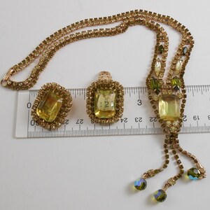 Green Glass rhinestone jewelry set - necklace and earings - Demi image 5