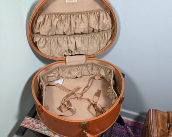 vintage round luggage