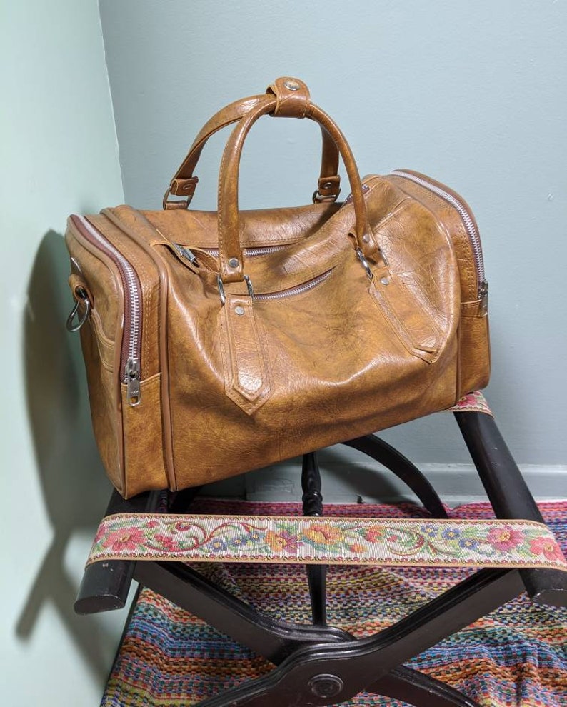 american tourister gym bag