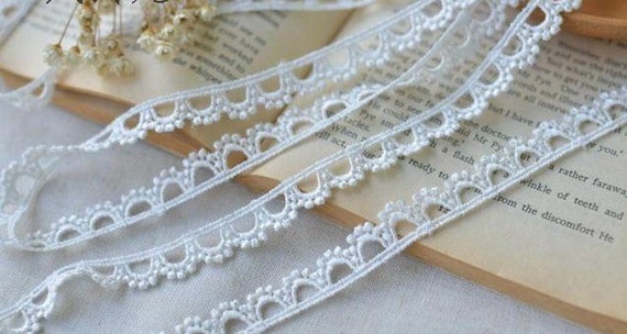 Narrow white lace deals