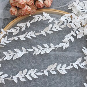 Ivory Leaves Vine Lace Trim Appliques For Bridal Gown, Wedding Veil, Curtains, DIY Sewing & Craft f16
