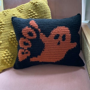 CROCHET PILLOW PATTERN- Boo Ghost Crochet Pillow, Spooky Season Pillow