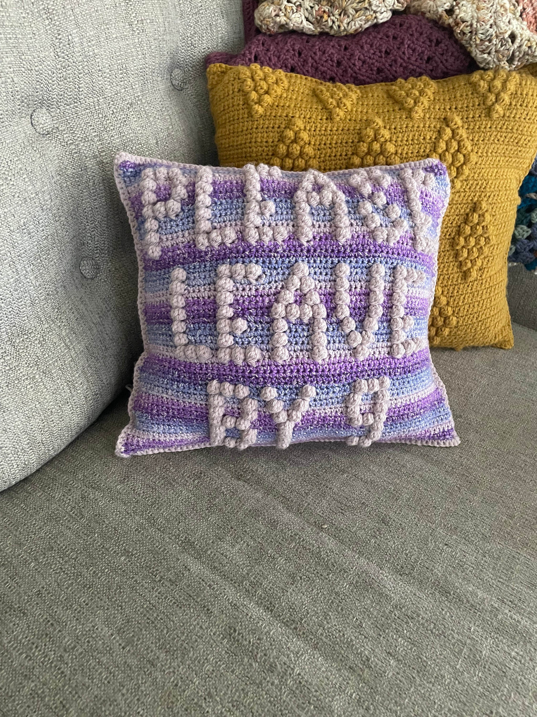 Hobbii - 🤩 DELUXE CROCHET PILLOW 🤩 You really loved our
