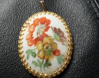 Snow Kissed Poppy Flower Cameo Pendant Poppies mid century Jewelry Pendant Glitter Dust floral Cameo Pendant MCM Jewelry Mad men Jewelry