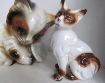 Chocolate Point Siamese Cat Figurine Siamese Kittens Bone China Cat Brown and White Cat Antique Cat Figurine Blue Eye Cat Lover Gift Idea