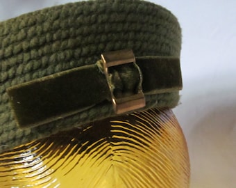 Darling Olive Green Pill Box Hat Everitt Green Velvet Buckle Adornment Chapeau Hat Art Deco Hats  Olive Green Accessories Antique Photo Prop