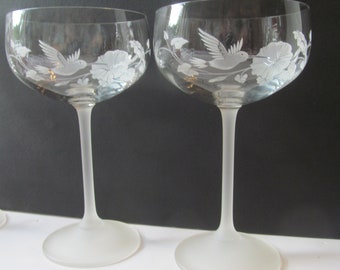 Pr Hummingbird Wine Glasses Champagne Glasses 24% Full Lead Crystal Hummingbird Pattern Mojito Glasses Avon Lead Crystal stemware margarita