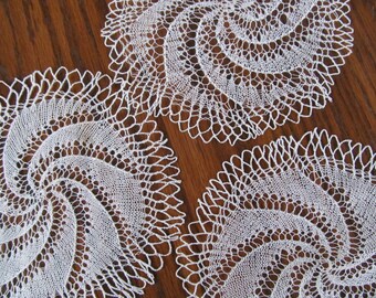 Intricate Pinwheel Doilys Very Fine Embroidered White Doily Coasters Embroidered Rustic Wedding Decor White Embroidered Doilies Candle Mats