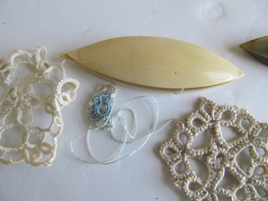 Antique Tatting Lace Tool Tatting Shuttle W/ Thread Intricate Tatting Lace Sewing Notions Ecru