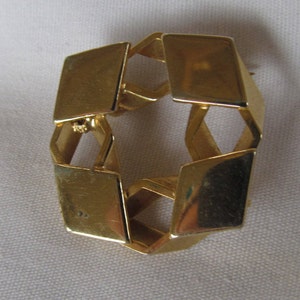 Square brooch Trending Minimalist Jewelry Gold Abstract Brooch Geometric Infinity Scarf Shawl Pin Trending Jewlery Gold Brooch 1980s Jewelry image 2