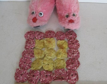 Antique YO YO Square Doily Shabby Pink Vintage Yo Yo Quilt Pastel Pink & Yellow Cottage Chic Decor Antique Quilt square Candle Mat