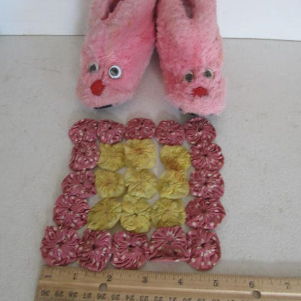 Antique YO YO Square Doily Shabby Pink Vintage Yo Yo Quilt Pastel Pink & Yellow Cottage Chic Decor Antique Quilt square Candle Mat