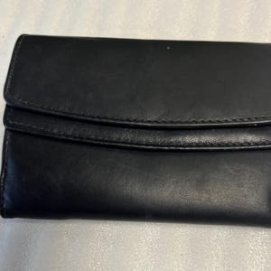 Cartera de cuero negra Marshal Carteras negras unisex Carteras minimalistas de tres pliegues