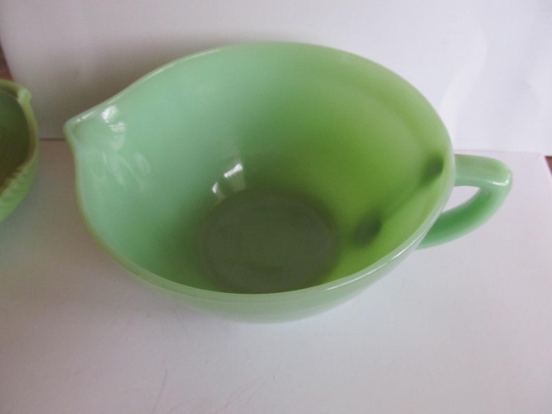 Jadeite Oven Fire King Batter bowl with spout D handle Jadeite Bowl Jadeite Mixing Bowl Jadeite Green Art Deco Glass Green Kitchen decor image 1