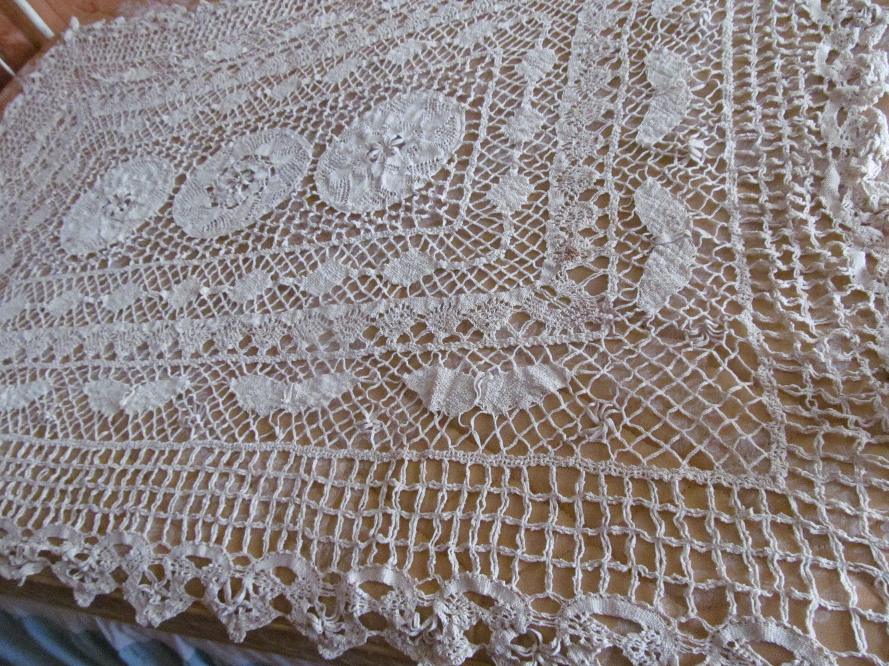 ヴィンテージ Bobbin Lace インテリア Antique Bobbin Lace Tablecloth Butterfly Decor Antique Lace