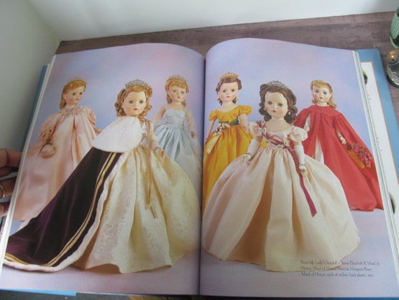 Madame Alexander Dolls an American Legend Book, Tons of Pictures