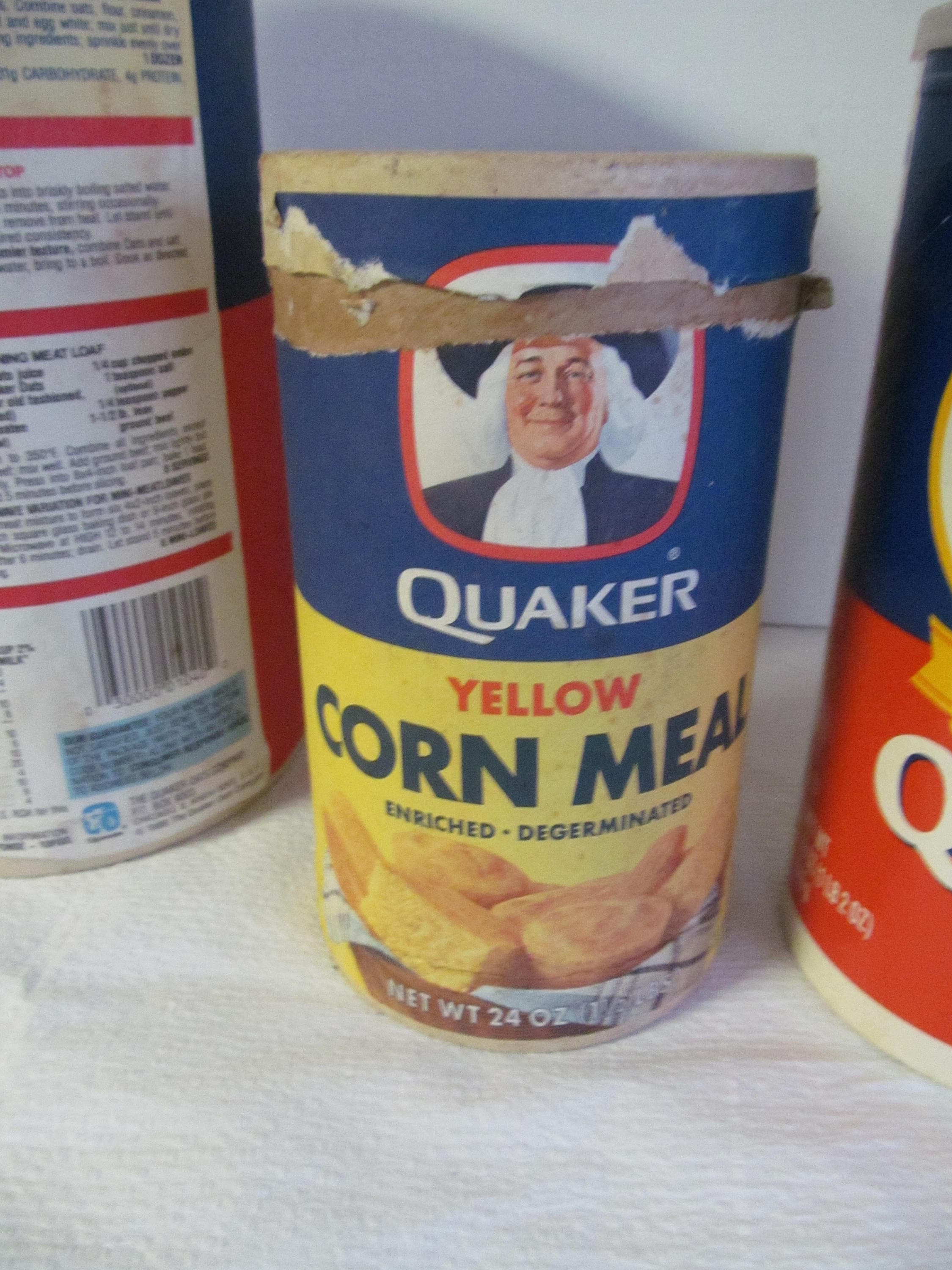 1950s Quacker Oats Oatmeal Container White Corn Meal Larger Size Old &  Original 