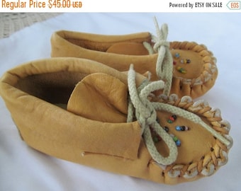 SALE Moccassins  Toddler Leather Moccasins MINNEHAHA size 4 childs shoe Vintage Beaded Leather Moccasins Indian Dress