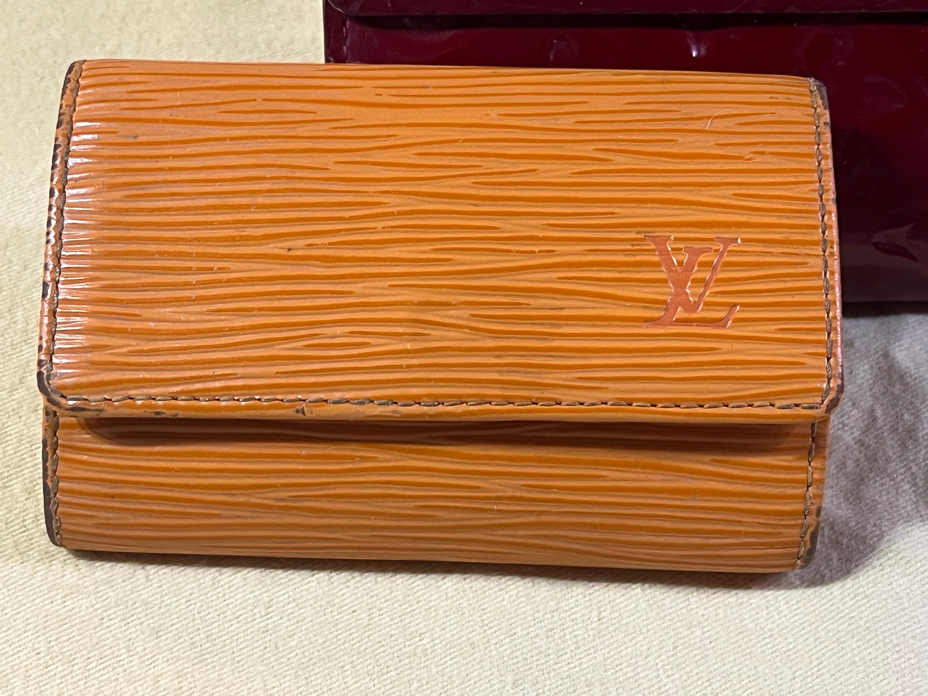 Louis Vuitton エピレザー ポーチ ブラウンオレンジ LOUIS VUITTON Sellier Dragonne Epi Leather Brown Clutch Hand Bag