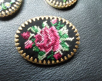 Petit Point Brooch Embroidered Jewelry Cameo Brooch Vintage Needlepoint Embroidered Tapestry RED ROSES Black Silk Mid century Jewelry