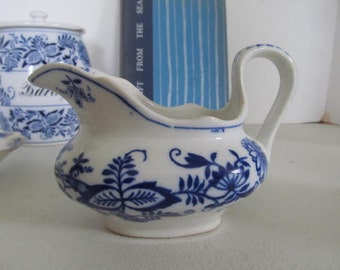 Beautiful Meissen Flow Gravy Boat Blue Onion Flow Blue China Blue and White China Cobalt Blue Floral Meissen England