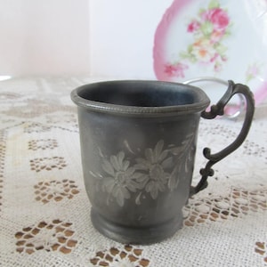 Victorian Silver plate Cup Antique Baby Cups Victorian Silver Cup Engraved Silver Cup Antique Childs Cup Silver Etched Floral Baby Cup