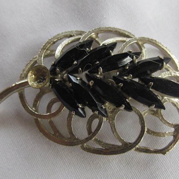 Ebony Black Onyx Brooch Leaf Design in Silver 1950s Brooch  Rockabilly infinity Scarf Jewelry Black Glass Brooch Gothic Jewelry Leaf Brooch