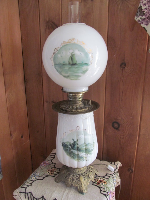 round globe table lamp