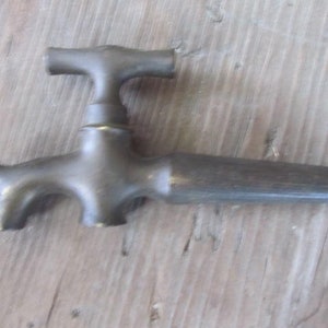 Maple Syrup Brass Spigot Faucet Beer Keg Spigot Wooden Barrel Antique Wood barrel Bar Room Decor Craft Beer Bier Barrel Tap Wine Barrel Tap