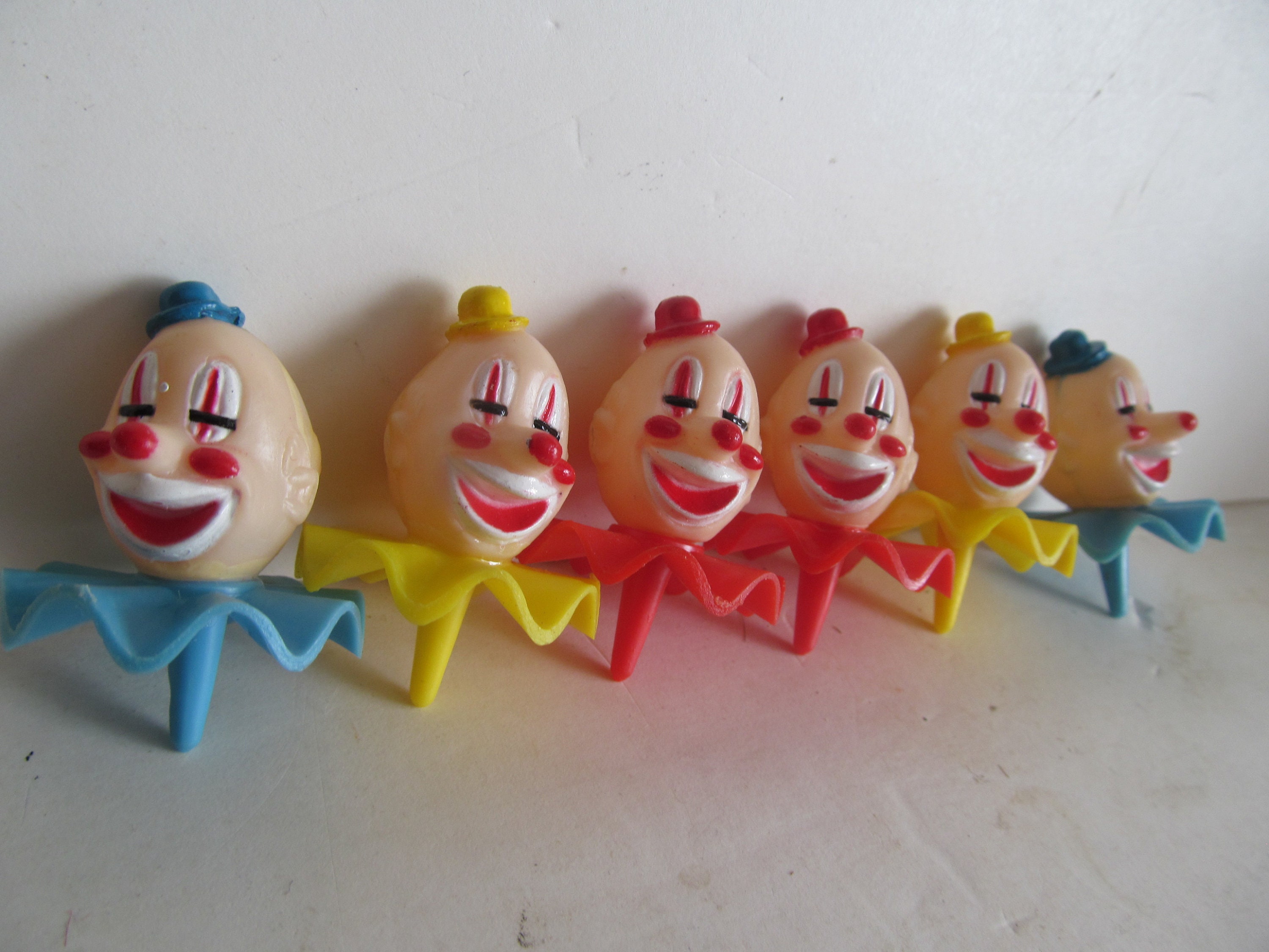 4PCS Clown Cake Topper, Clown Mini Décoration de Gâteau Ornament,Cirque  pour Décoration de Gâteau D'anniversaire, de Fête D'anniversaire Décoration  Supplies : : Cuisine et Maison