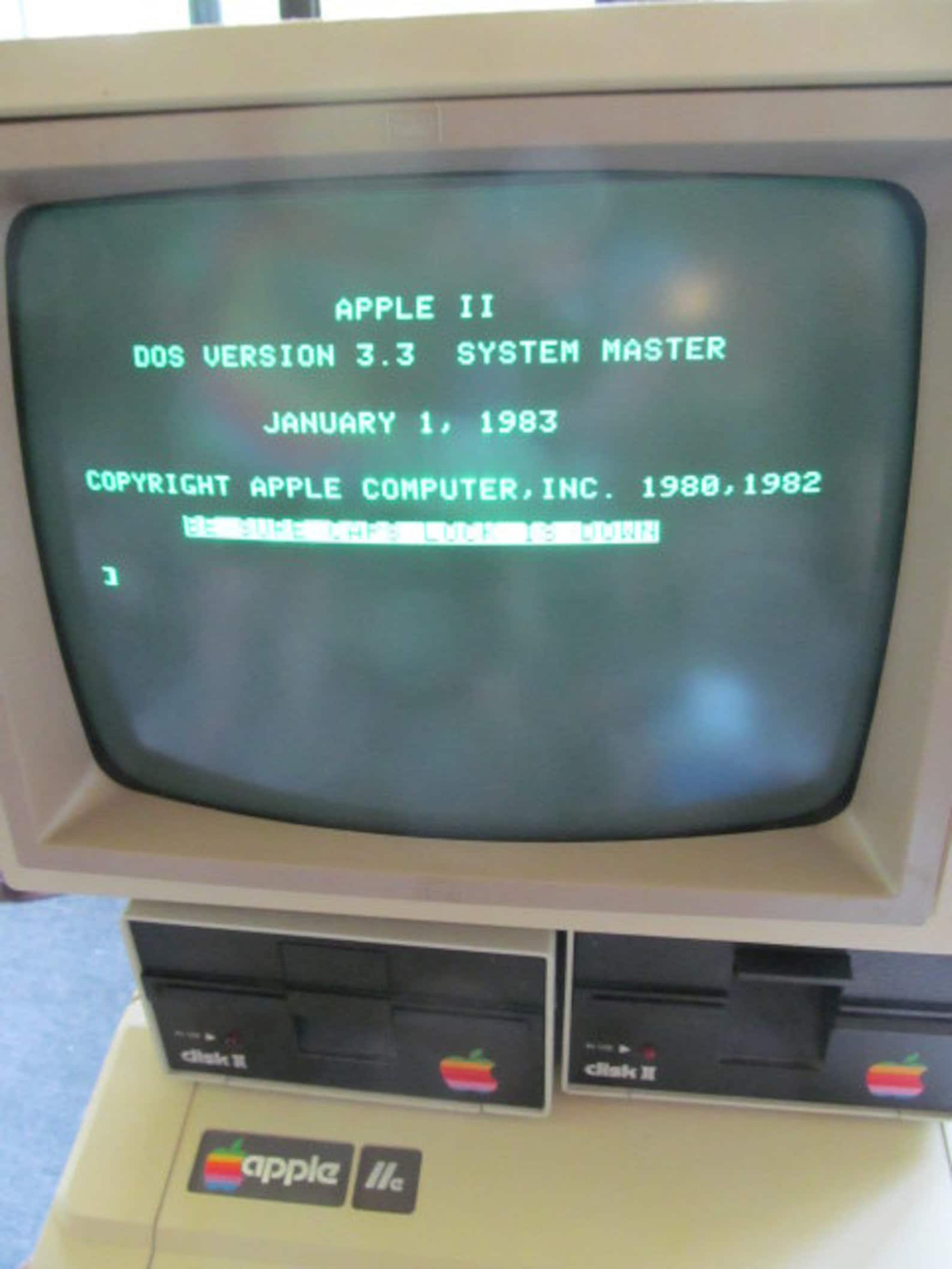 Apple Iie Computer Apple ][ Computer Monitor II Disk Owners Manual ...