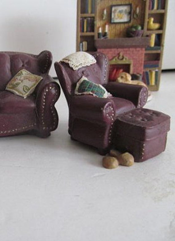 dollhouse recliner