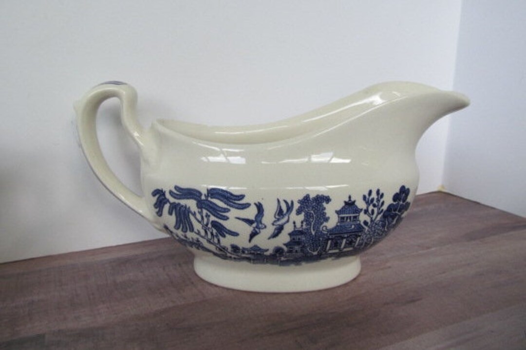 Blue Willow Gravy Boat Blue and White China Willow Ware Blue Willow