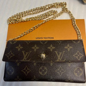 Cartera Louis Vuitton Continental Long Wallet LV Brown Monogram Wallets Cartera LV con cadena cruzada Cartera Louis Vuitton con inserto de cadena dorada