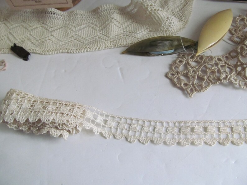 Antique Tatting Lace Tool Tatting Shuttle w/ Thread Intricate Etsy