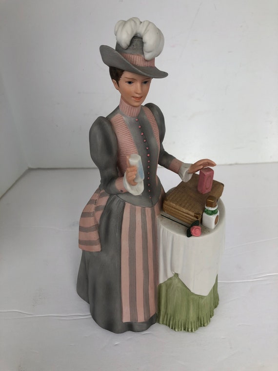Mrs Albee 1984 Award Avon Victorian Lady Figurine 1980s Mrs Albee