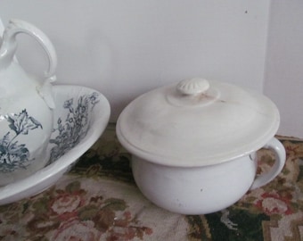 White Ironstone Chamber Pot with Lid Antique White Ironstone Chamber Pot and Lid Ironstone Farmhouse Bathroom Decor Farmhouse Bedroom Decor