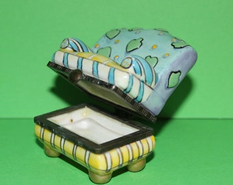 Vintage Unusual Porcelain Sofa Hinged Pill Box