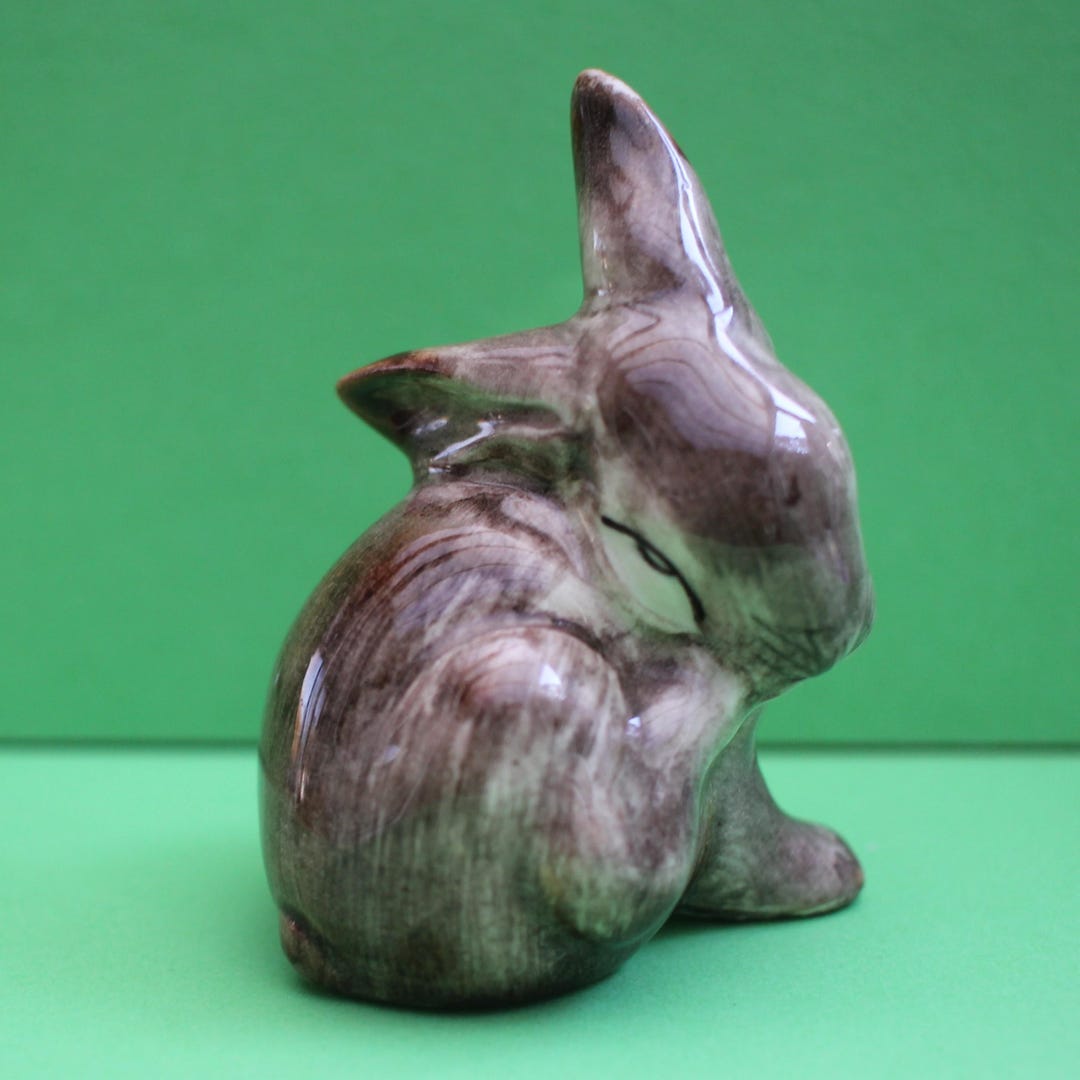 Delightful Vintage Porcelain Hand-painted Miniature Rabbit/highly ...